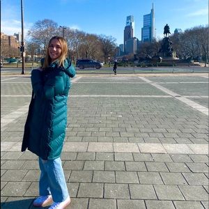 Meet your Posher, Claire